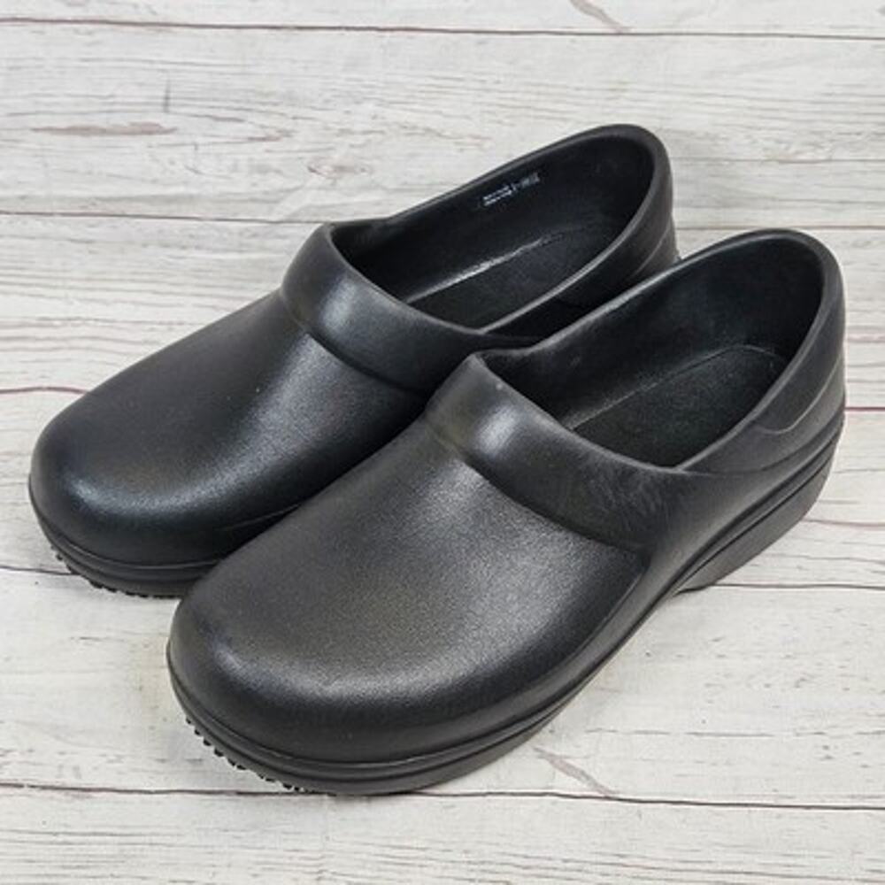 Crocs Comfort Shoes Women's Black US 8 Slip Resistant Work Clogs Slip-On